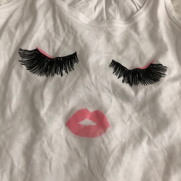 Flowy lips tank - Picture 2 of 4